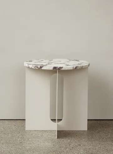 Androgyne blat do stolików bocznych - Calacatta Viola, Ø65 cm - Audo Copenhagen