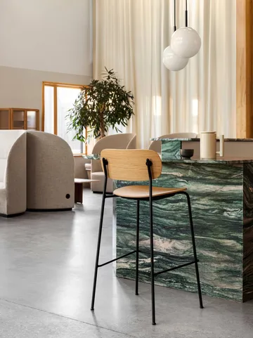 Co Bar Chair hoker - Czarny dąb-chromowana stal, 65 cm - Audo Copenhagen