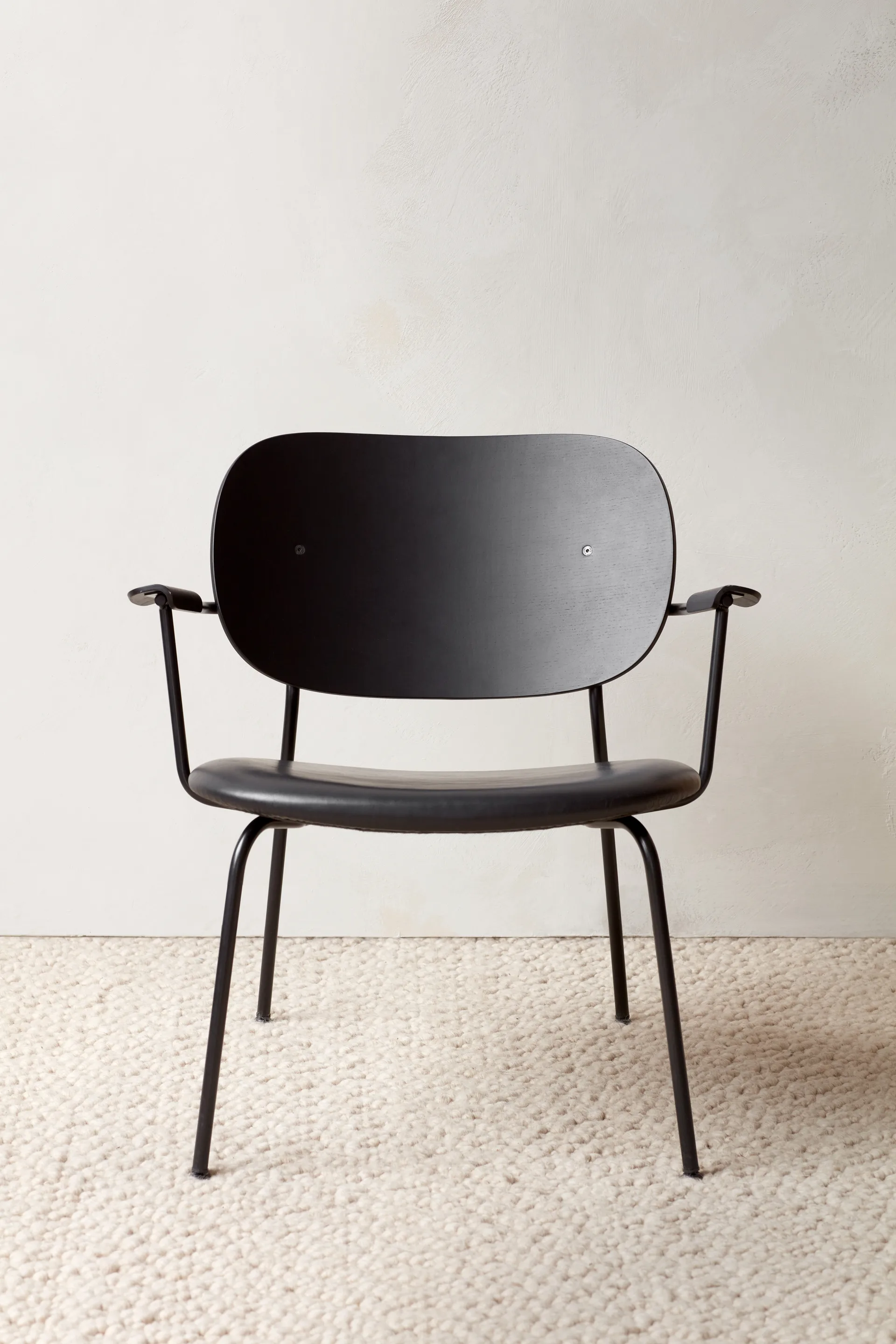 Co fotel, Czarny dąb Audo Copenhagen