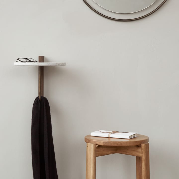 Corbel półka, marmur carrara, dąb bejcowany na ciemno Audo Copenhagen