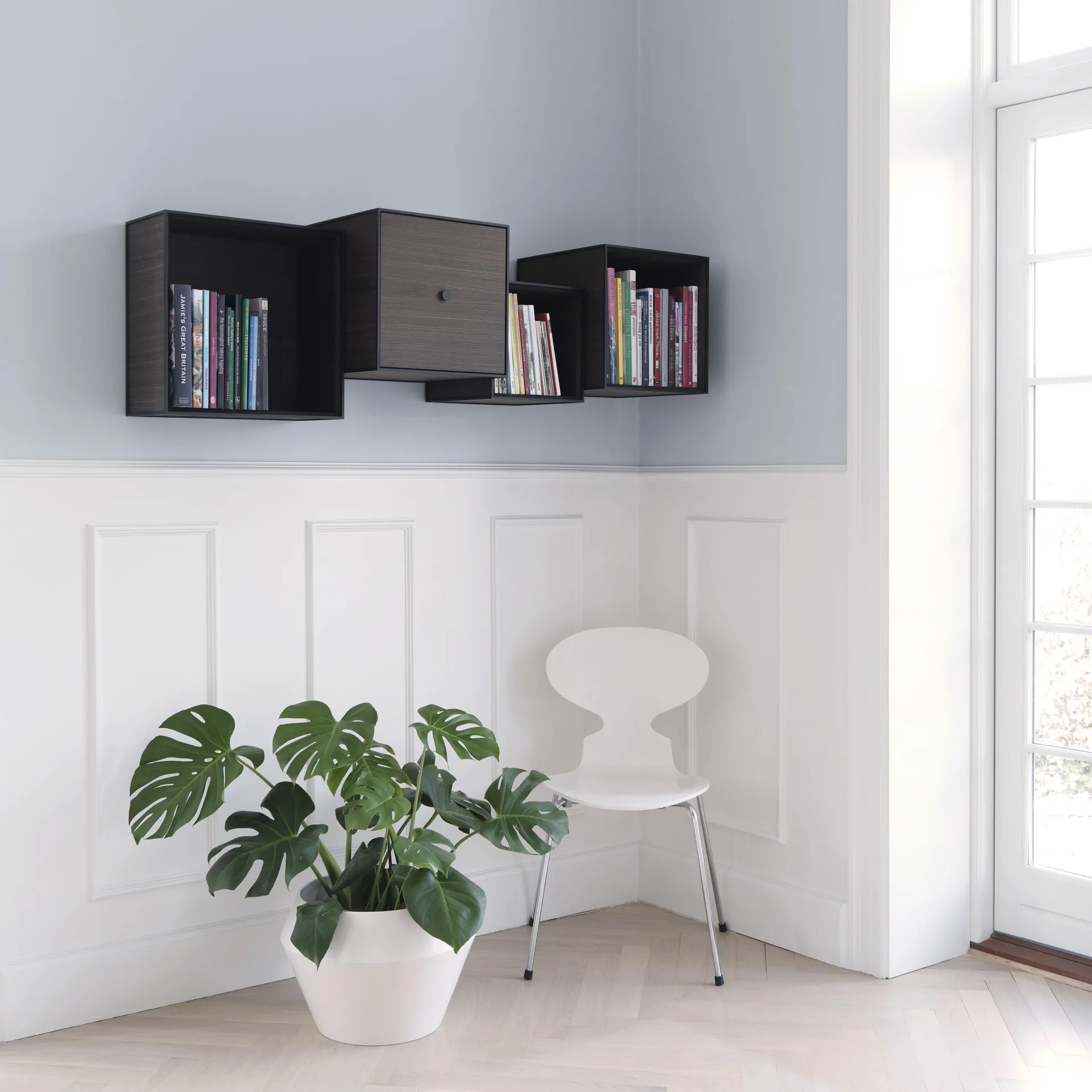 Frame 35 sześcian bez drzwi, dąb wędzony Audo Copenhagen