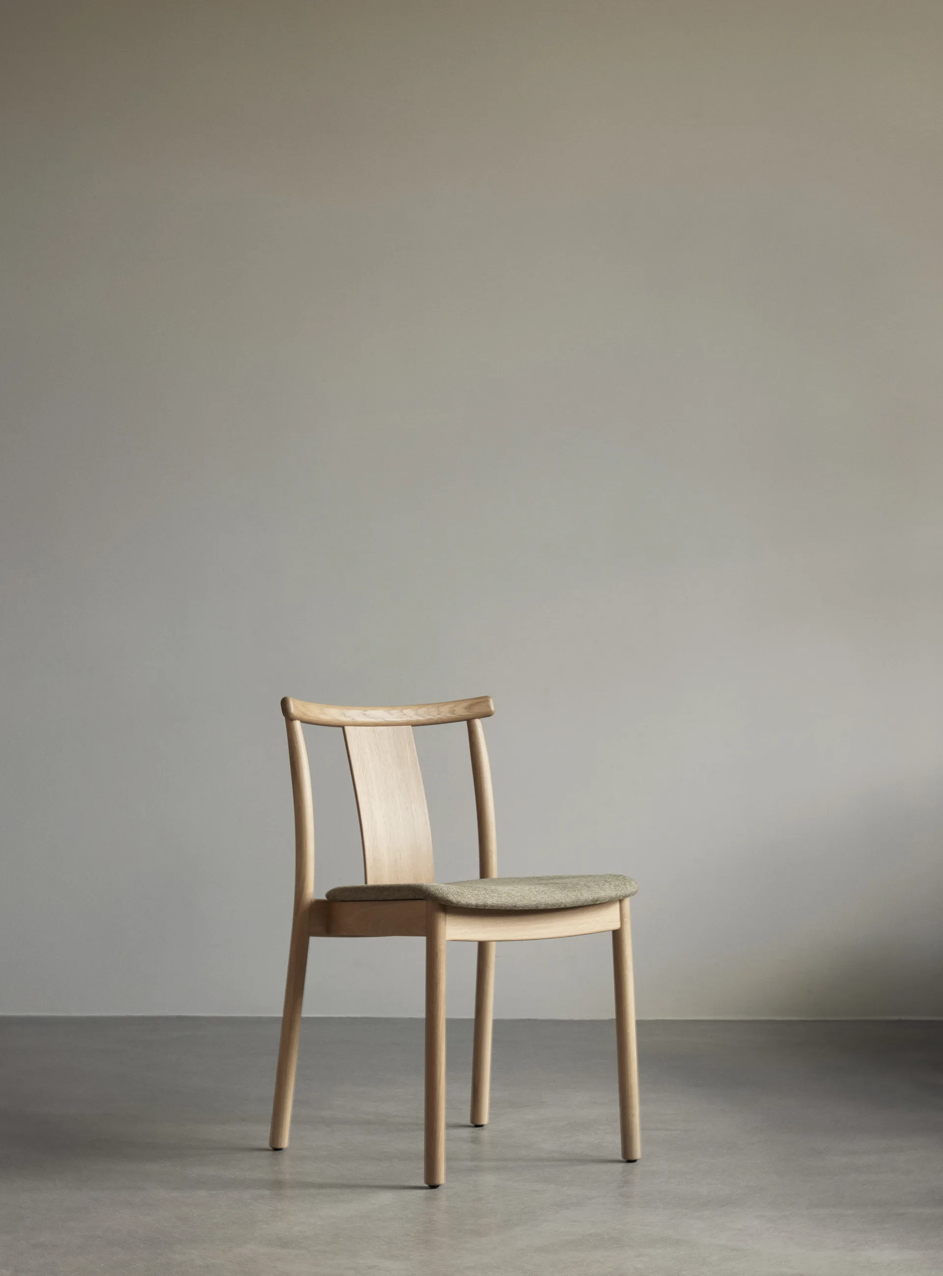 Krzesło Merkur z poduszką, Oak-Hallingdal 0200 beige Audo Copenhagen