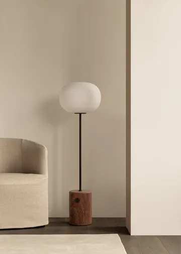 Lampa podłogowa JWDA - Red travertine, 130 cm - Audo Copenhagen