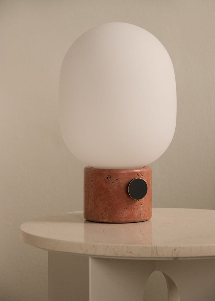 Lampa stołowa JWDA, Red travertine Audo Copenhagen