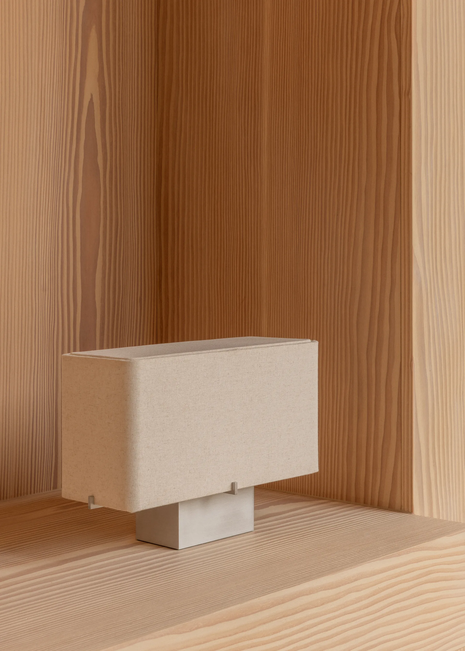 Lampa stołowa Nonna 24 cm, Szczotkowane aluminium-piaskowy Audo Copenhagen