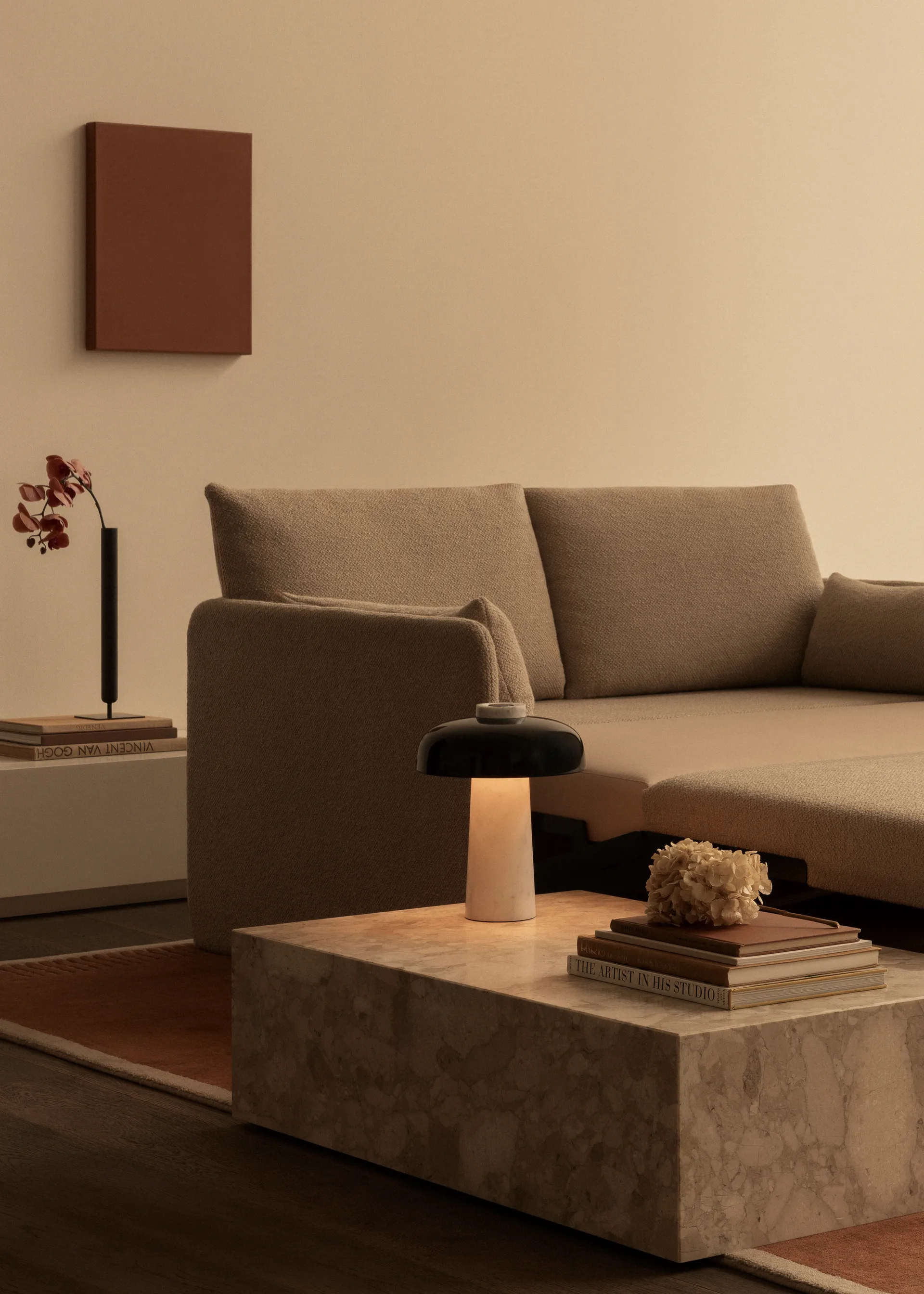 Lampa stołowa Reverse 30 cm, Carrara-black Audo Copenhagen