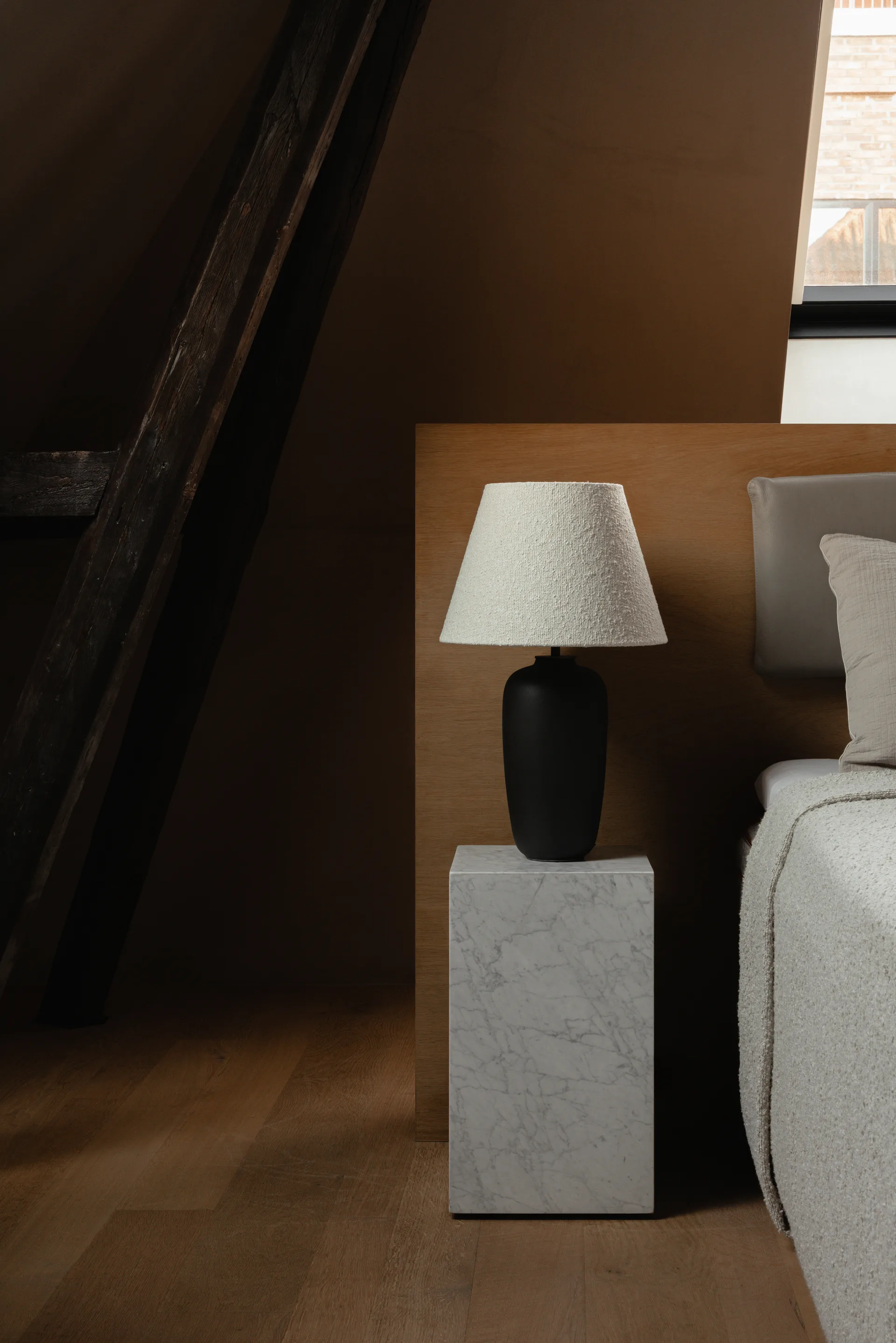 Lampa stołowa Torso 57 cm Limited Edition, Oceano-Snow Audo Copenhagen