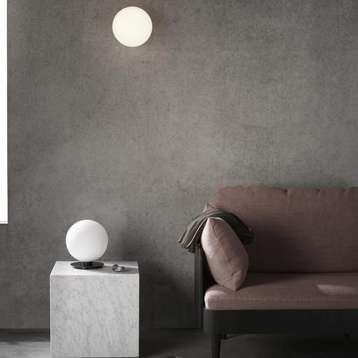 Lampa sufitowa i ścienna TR - szkło opalowe matowe - Audo Copenhagen