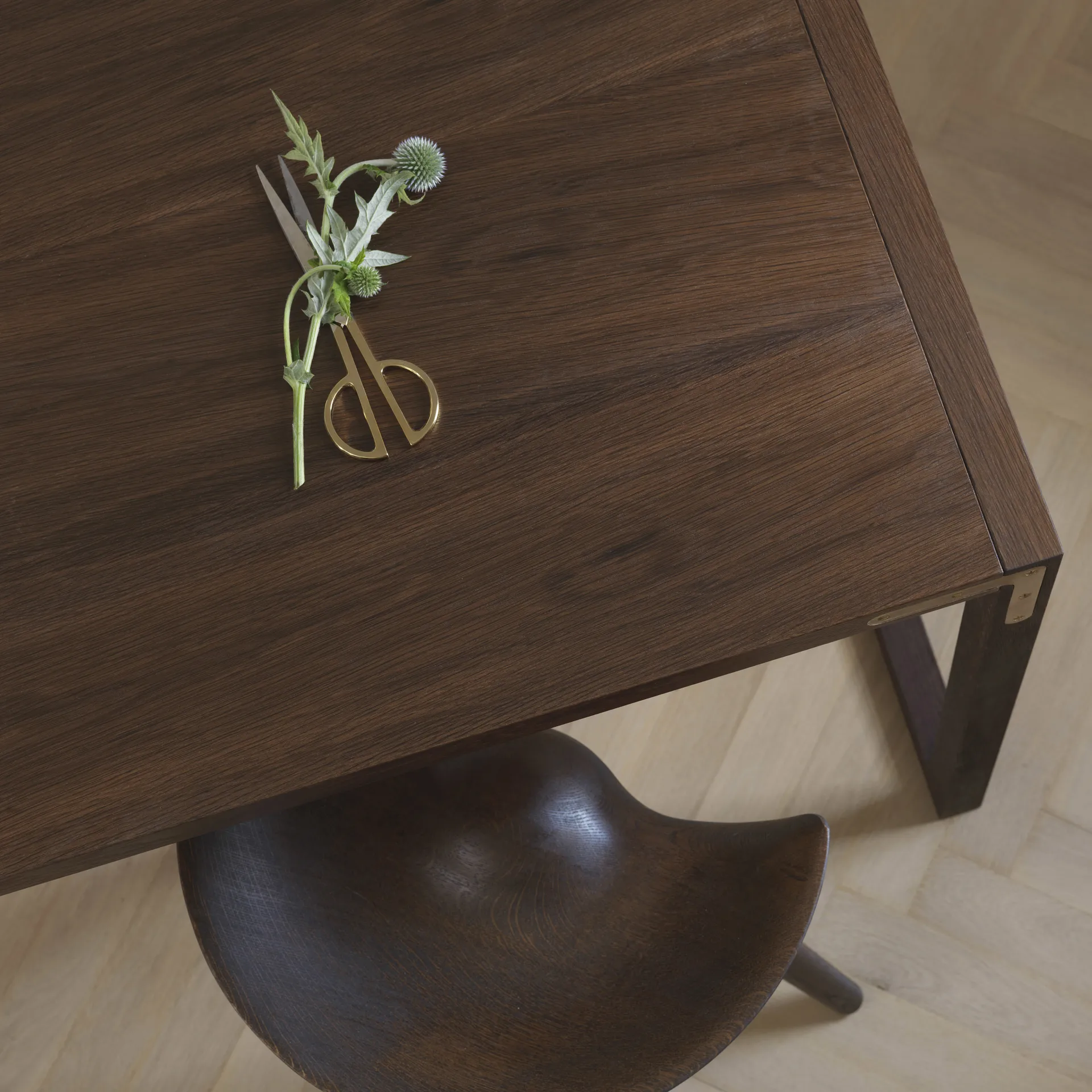 ML42 krzesło barowe 69 cm, Brunnaoliwione dąb-stal Audo Copenhagen