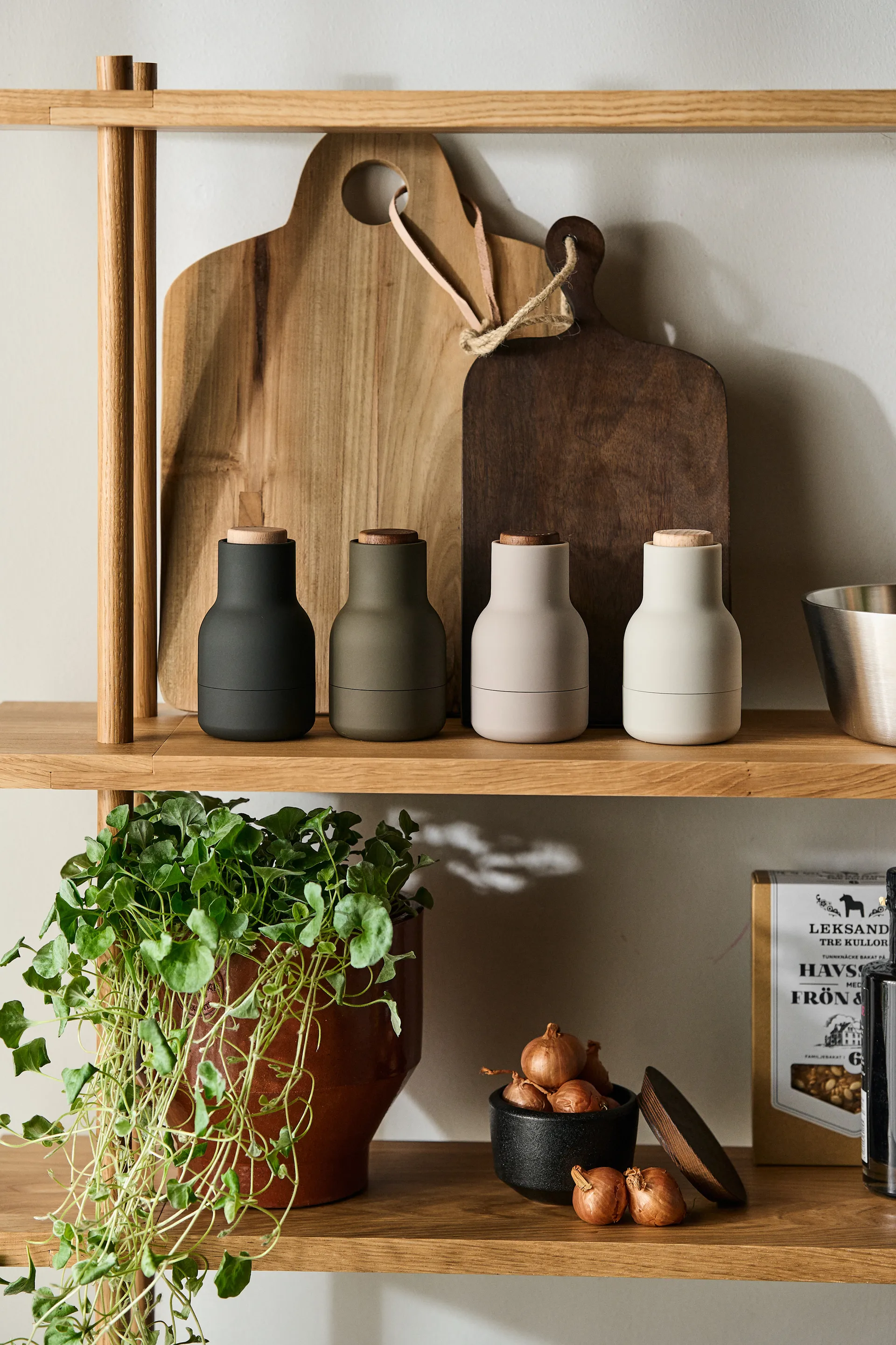 Młynek do przypraw Bottle Grinder Small 2 szt., Ash-carbon-buk Audo Copenhagen