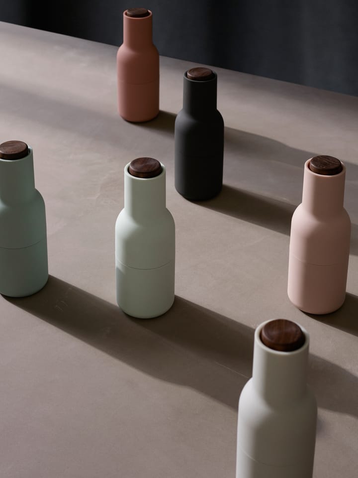 Młynki do przypraw Bottle Grinder 2 szt., Nudes (orzechowe pokrywki) Audo Copenhagen