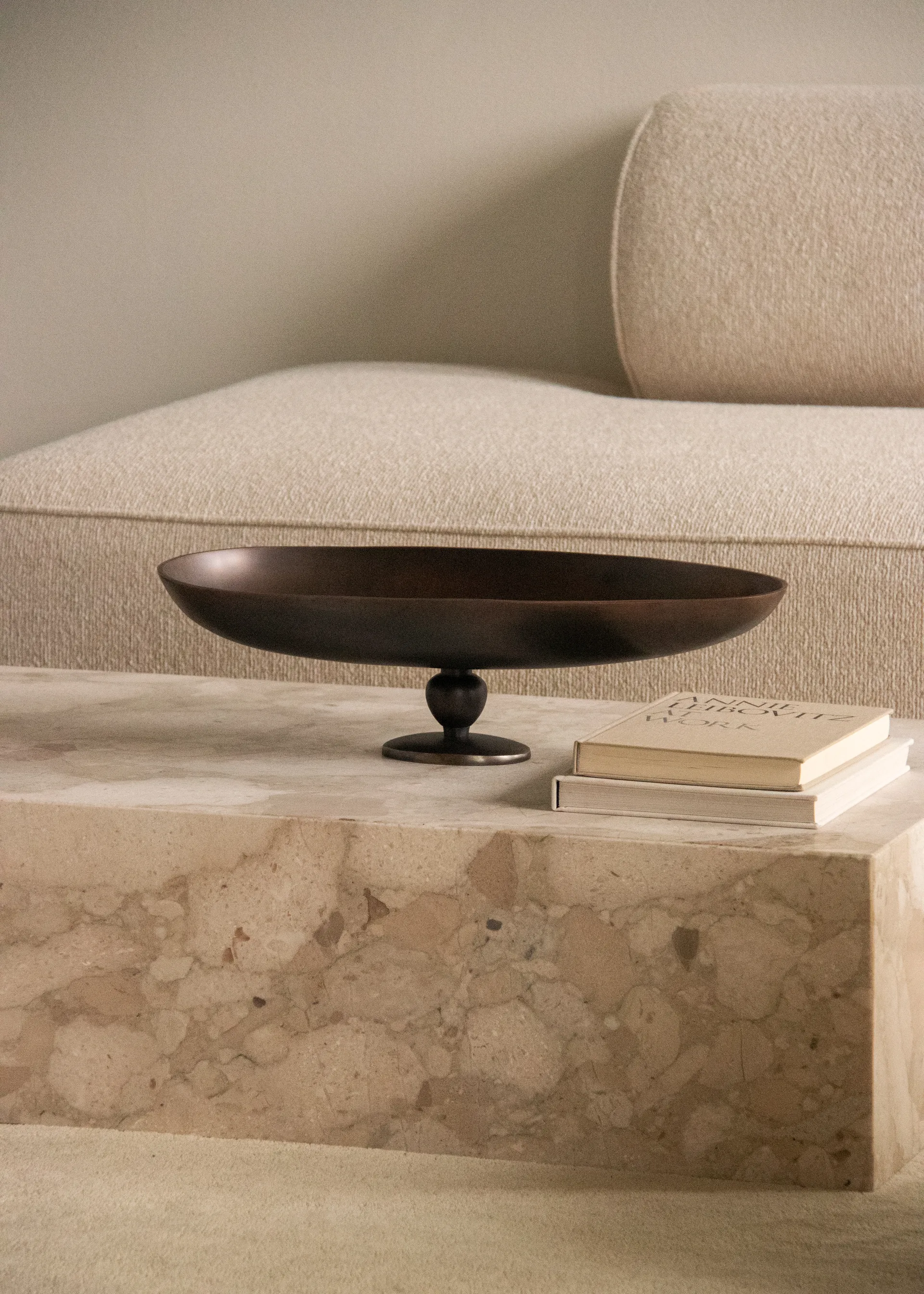 Pavot półmisek na stopce, Brązowy Audo Copenhagen