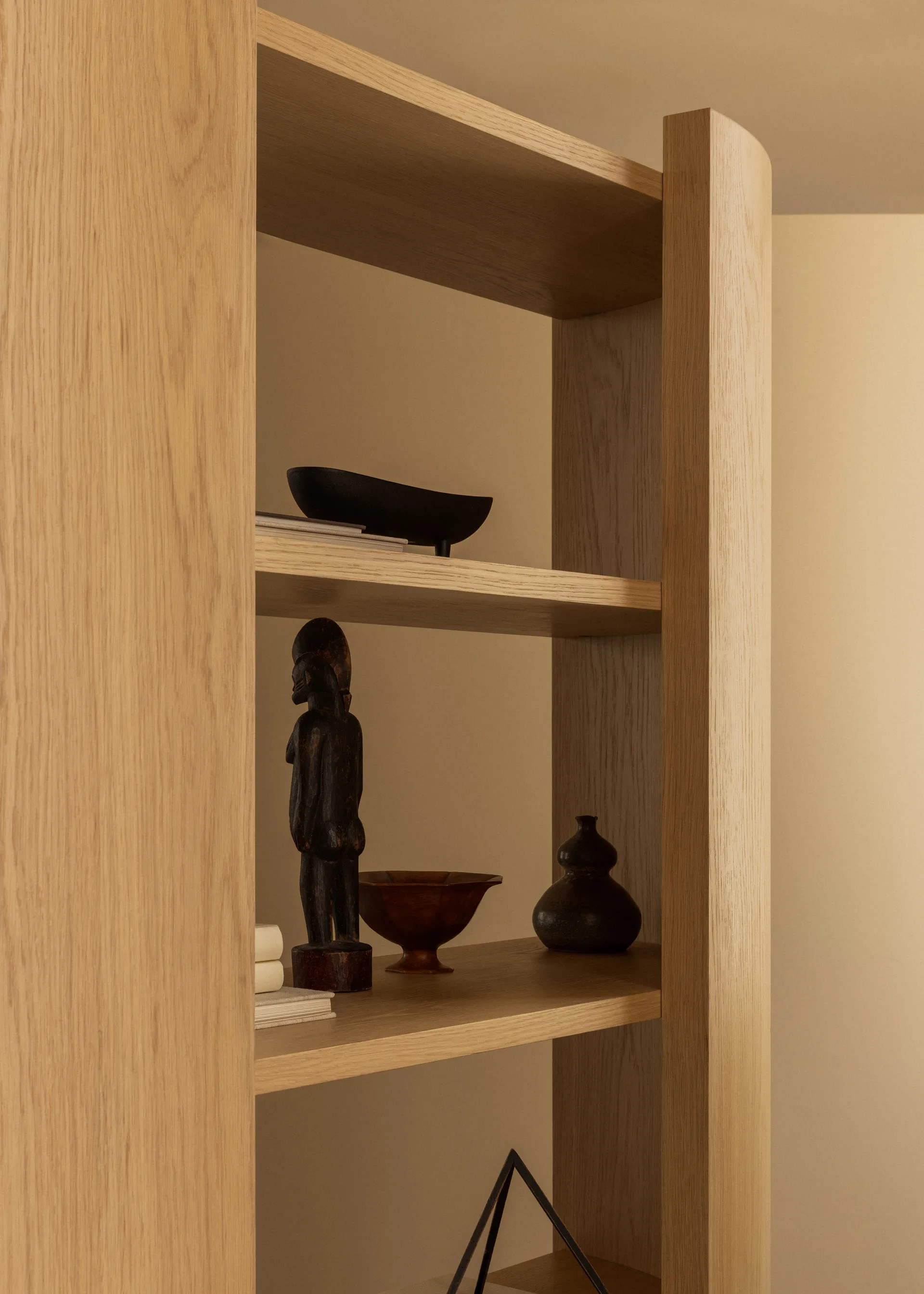 Półka Crescent, Dąb surowy, 150×173 cm Audo Copenhagen