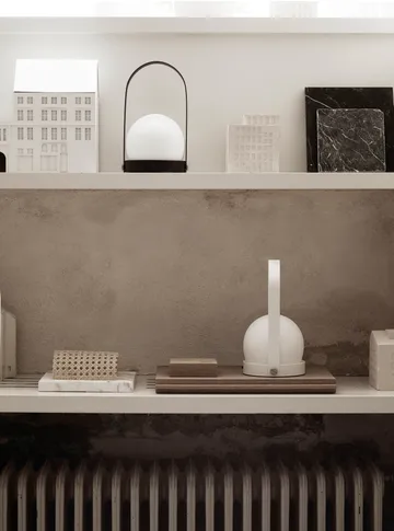 Przenośna lampa stołowa Carrie - Biały - Audo Copenhagen