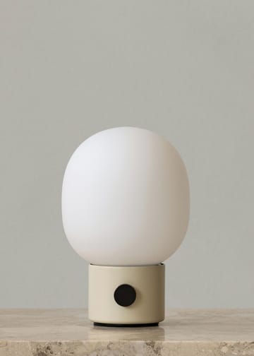 Przenośna lampa stołowa JWDA - Alabaster white - Audo Copenhagen