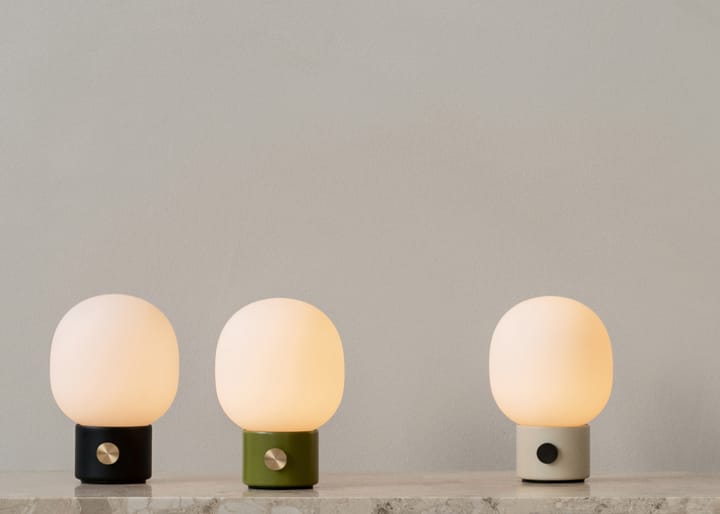 Przenośna lampa stołowa JWDA, Alabaster white Audo Copenhagen