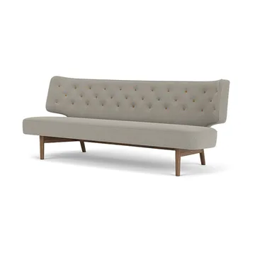 Radiohus Sofa w pełni tapicerowana RE-WOOL PC1T Global HR BUTTONS Vegetal podstawa na 4 nogach - Re-wool 218-orzech, skórzane guziki, 2-osobowa - Audo Copenhagen