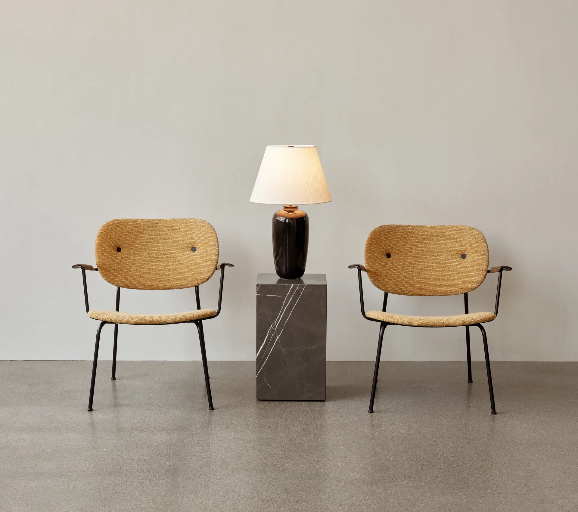 Sockel wysoki stolik boczny 30x30x51 cm, black, tall Audo Copenhagen