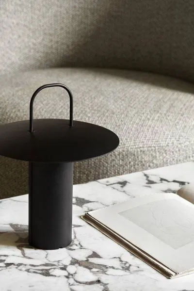 Stolik Androgyne, Dark st. oak-Calacatta viola Audo Copenhagen