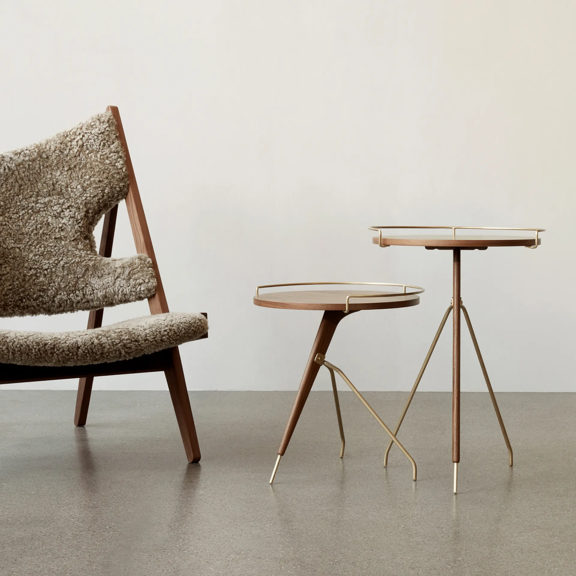 Stolik boczny Umanoff orzech polerowany - mosiądz, 60 cm Audo Copenhagen