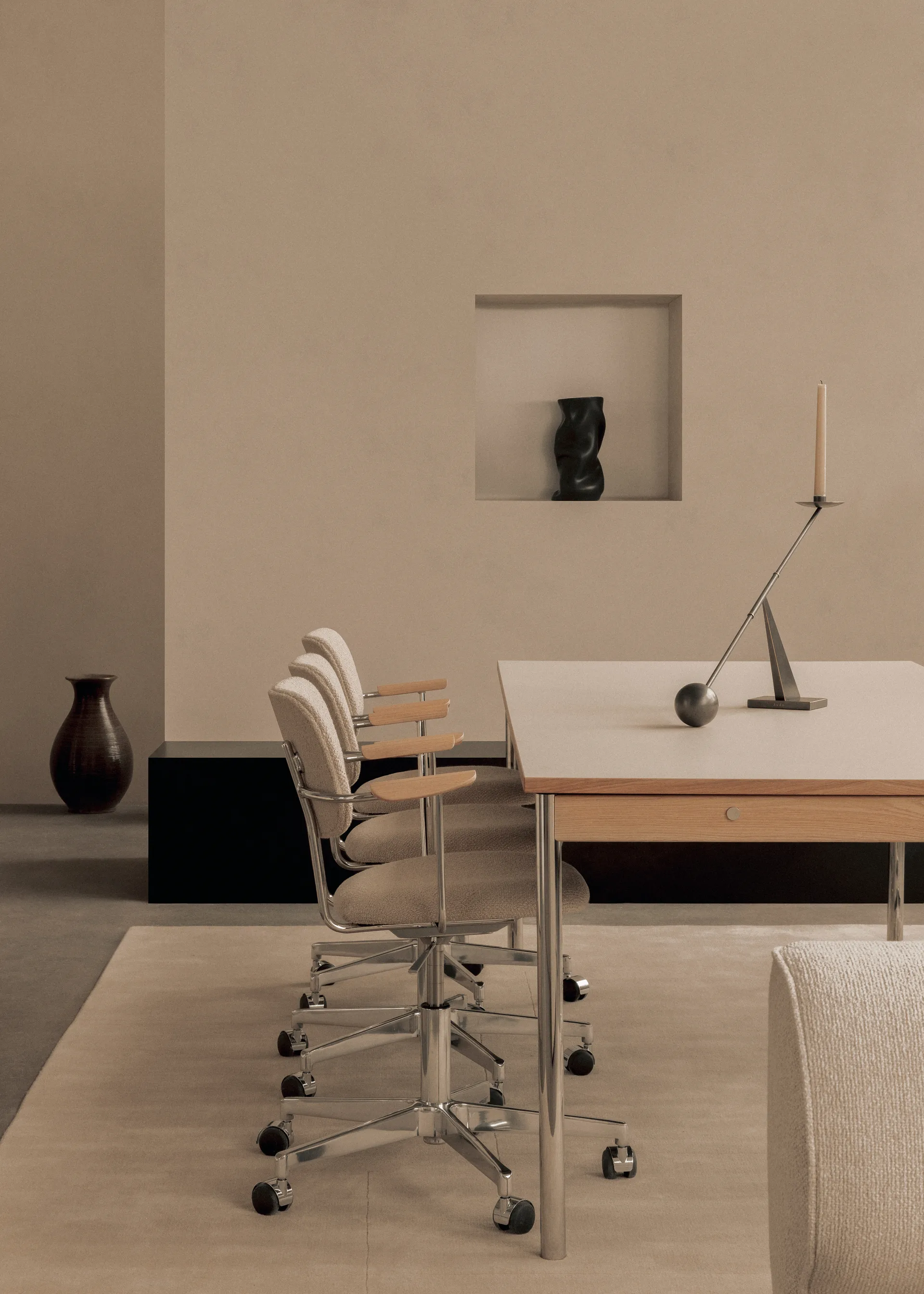 Świecznik Interconnect 70 cm, Bronzed brass Audo Copenhagen