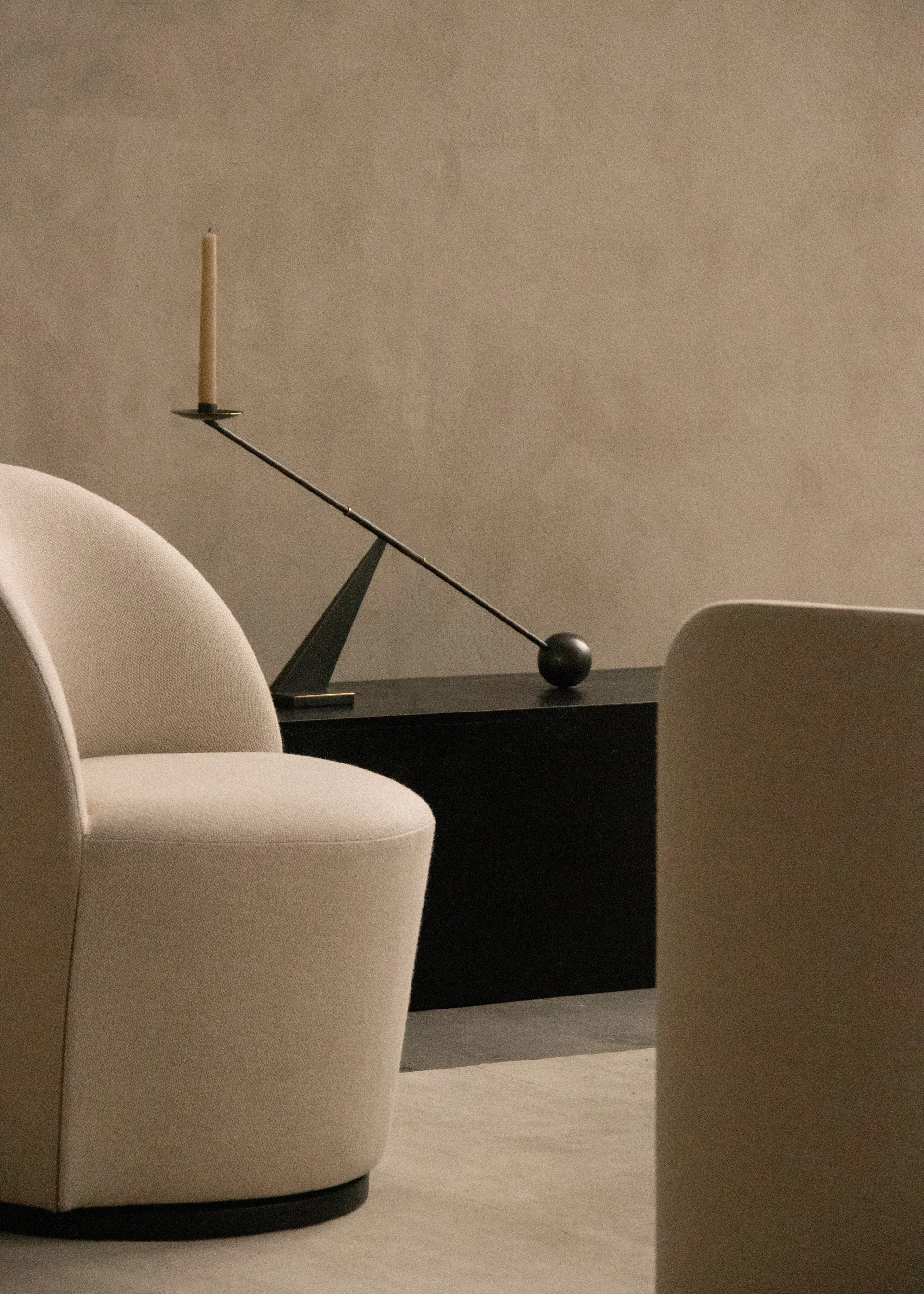 Świecznik Interconnect 70 cm, Bronzed brass Audo Copenhagen