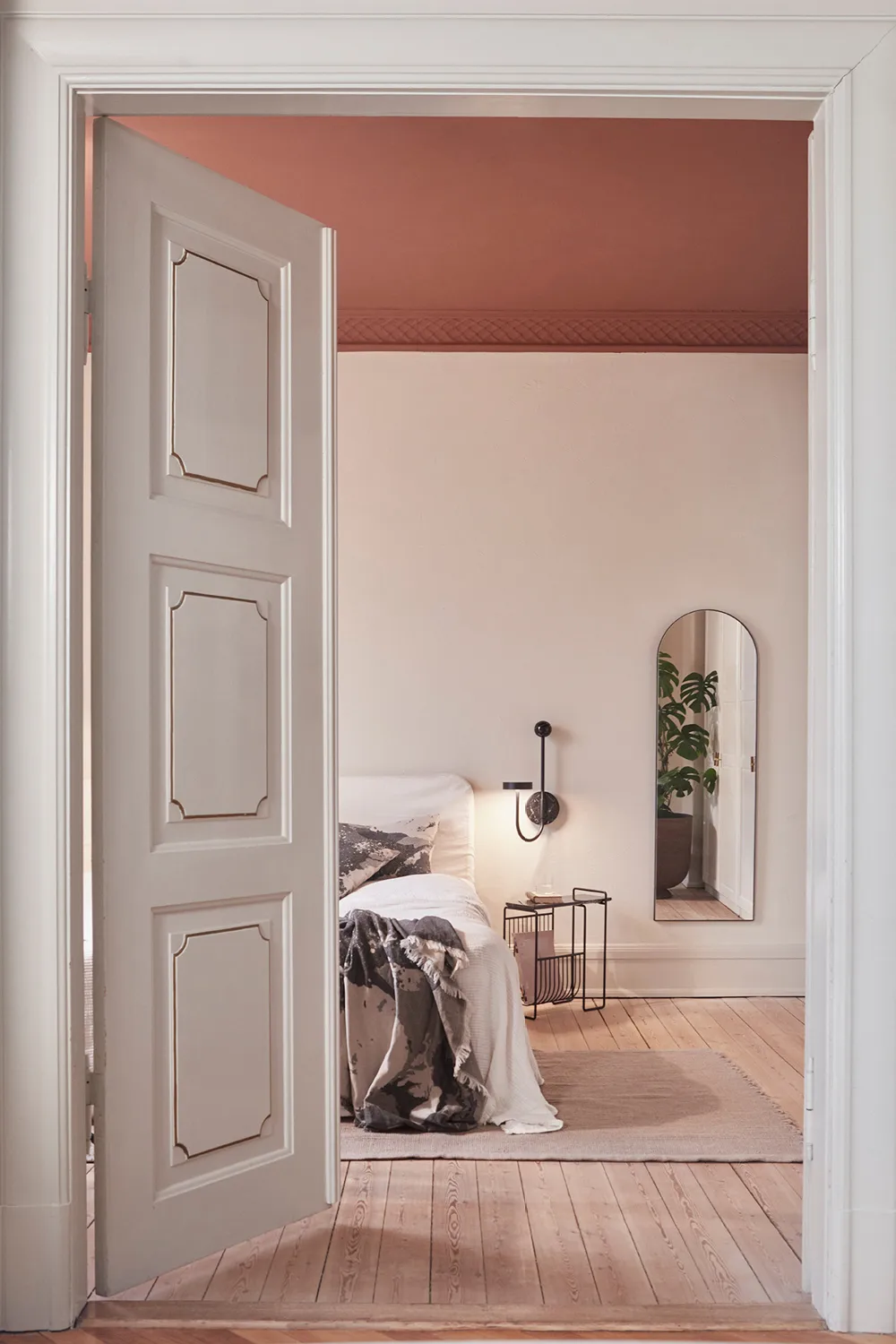 Arcus Lustro 115 cm, Czarny AYTM