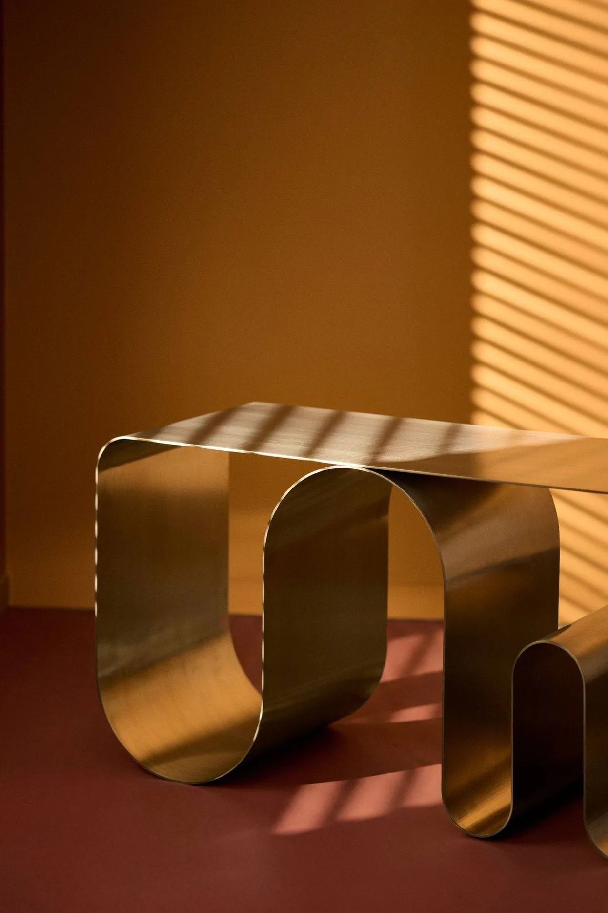 Ławka Curva solid, Srebrny, 100 cm AYTM