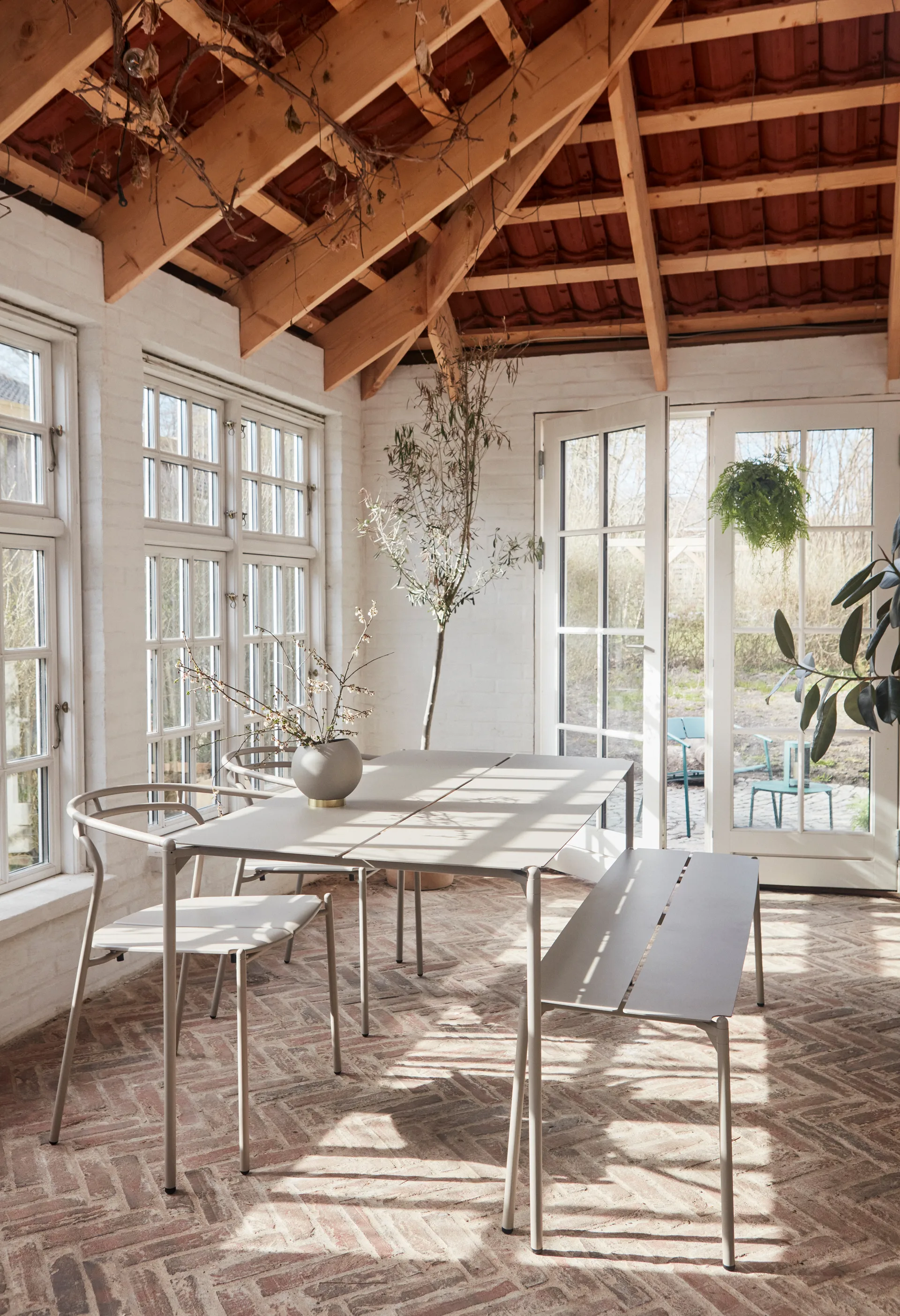 Ławka NOVO 145x45,5 cm, taupe AYTM