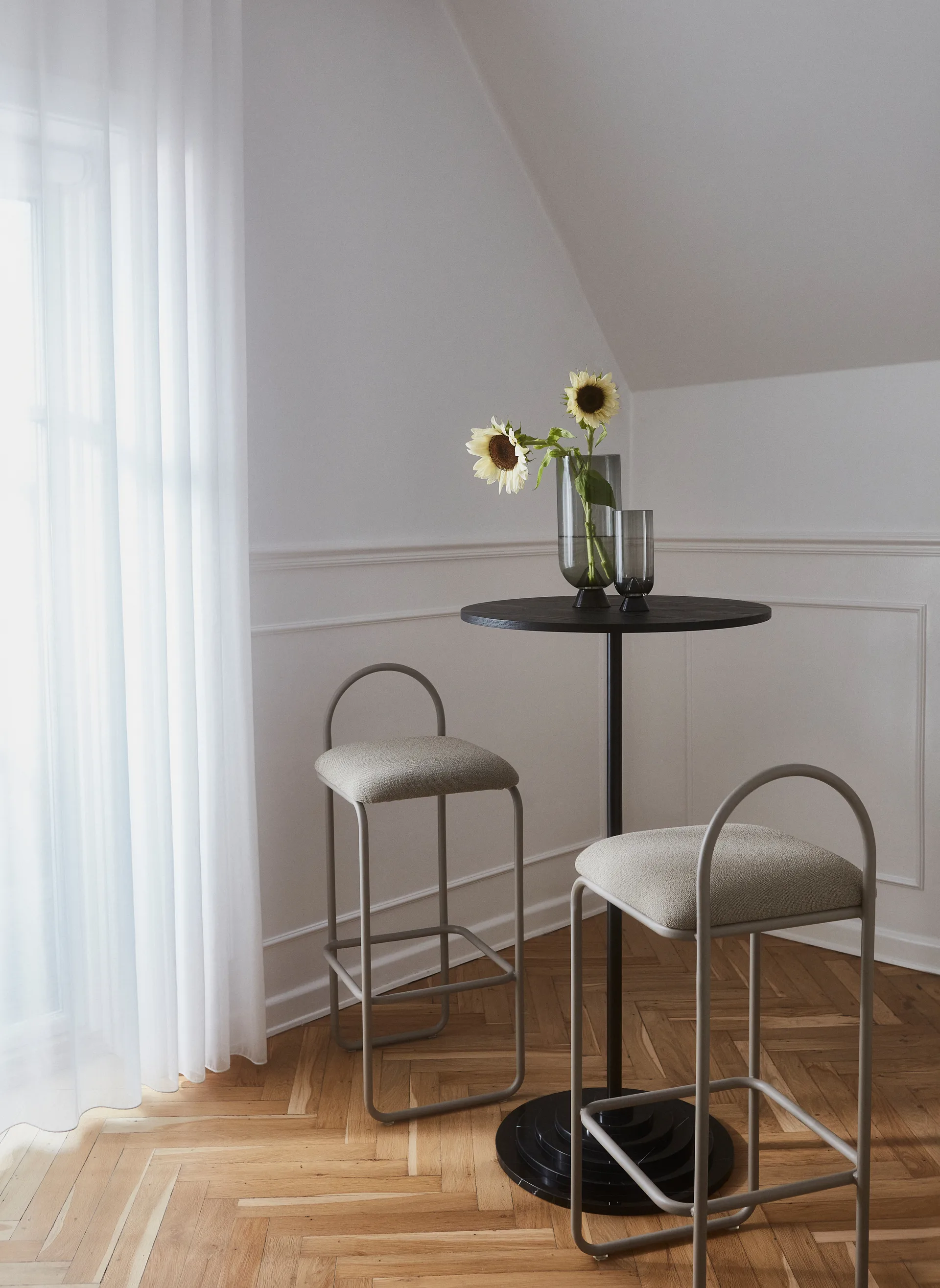 Stołek barowy Angiu, bouclé, Taupe AYTM