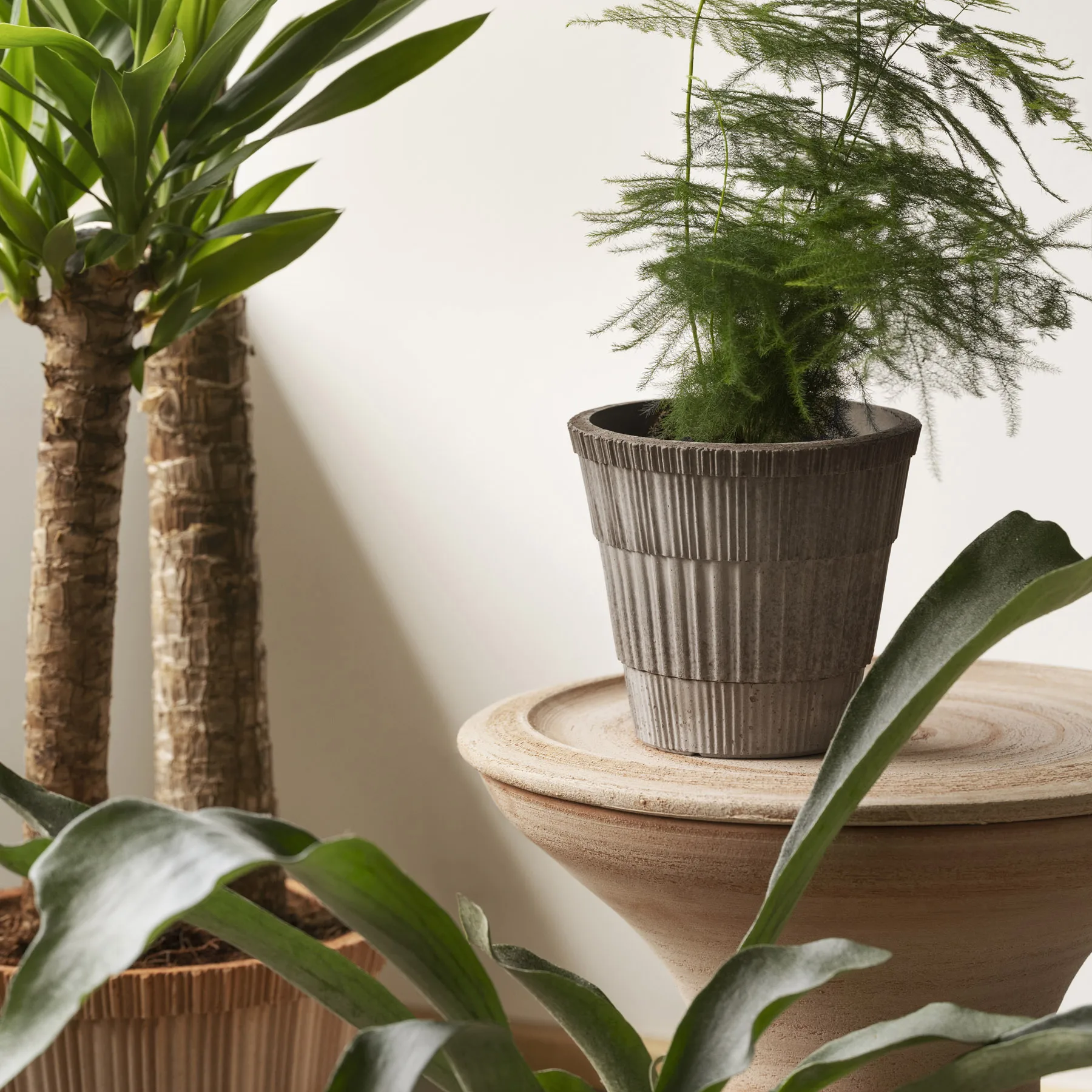 Doniczka Atlas raw, Grey, Ø16 cm Bergs Potter