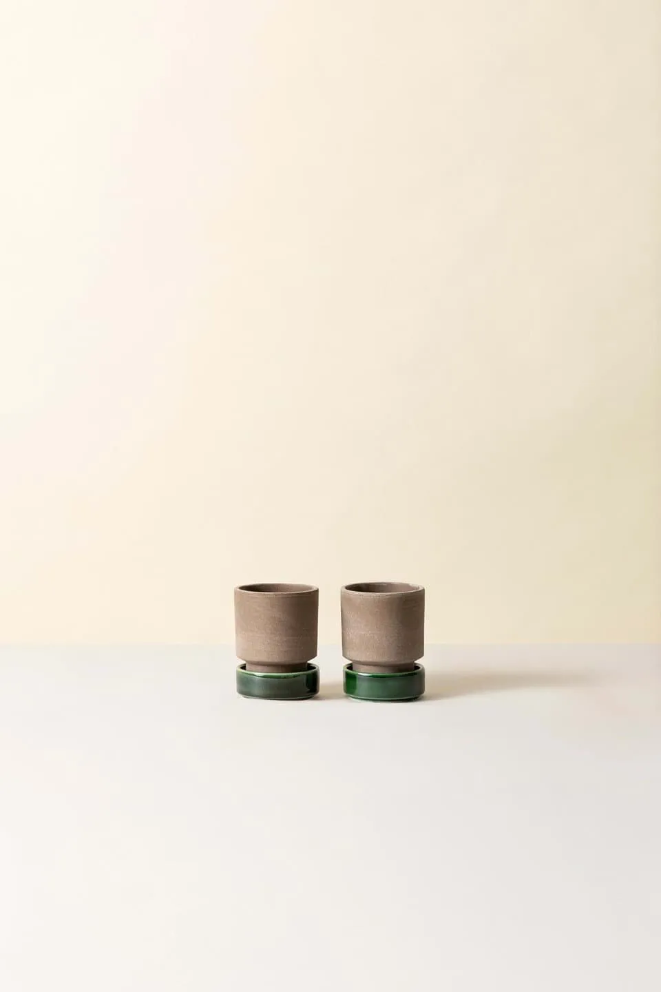 Zestaw 2 doniczek Hoff, Ø8 cm, Raw Grey-Emerald Green Bergs Potter