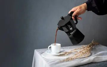 Bialetti ekskluzywny zaparzacz moka - Czarny, 6 filiżanek - Bialetti