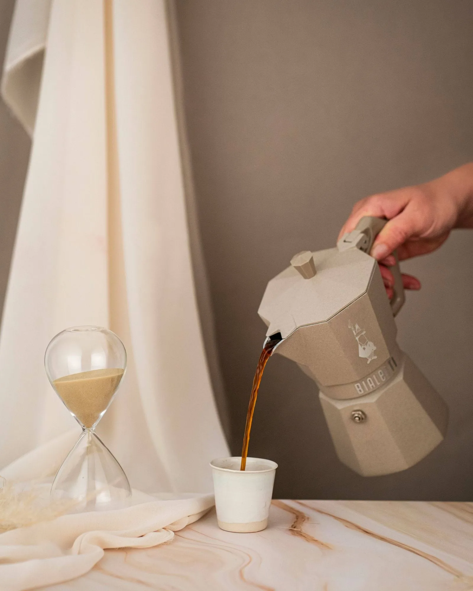 Bialetti exclusive moka na indukcję, Beżowy, 6 filiżanek Bialetti