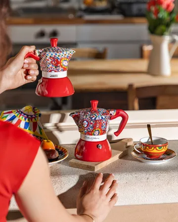 Kawiarka indukcyjna Bialetti x Dolce & Gabbana - Wózek sycylijski, 2 filiżanki - Bialetti