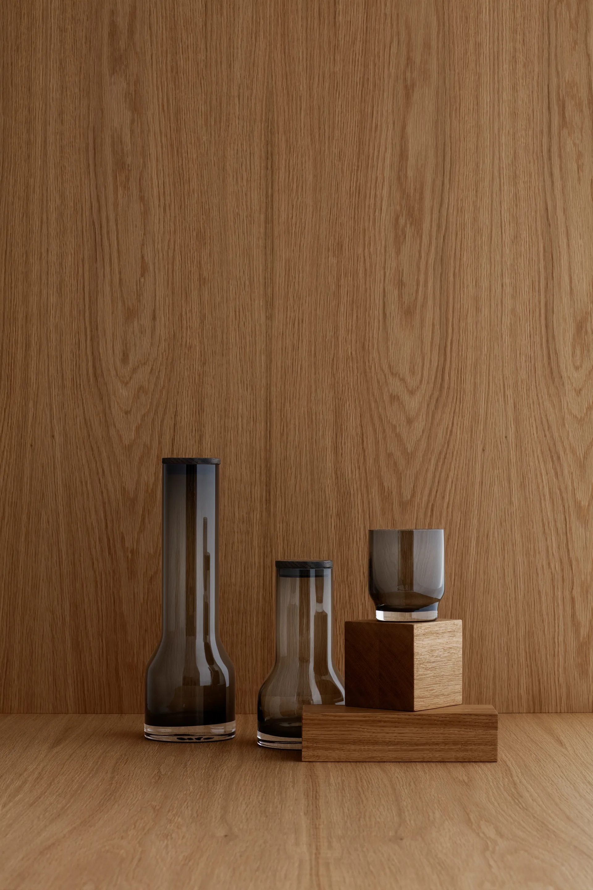 Karafka na wodę Lungo 0,6 L, Smoke blomus