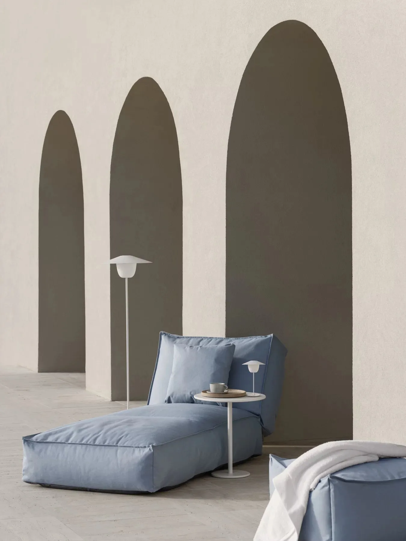 Lampa LED Ani Mini 21,5 cm, Biała blomus