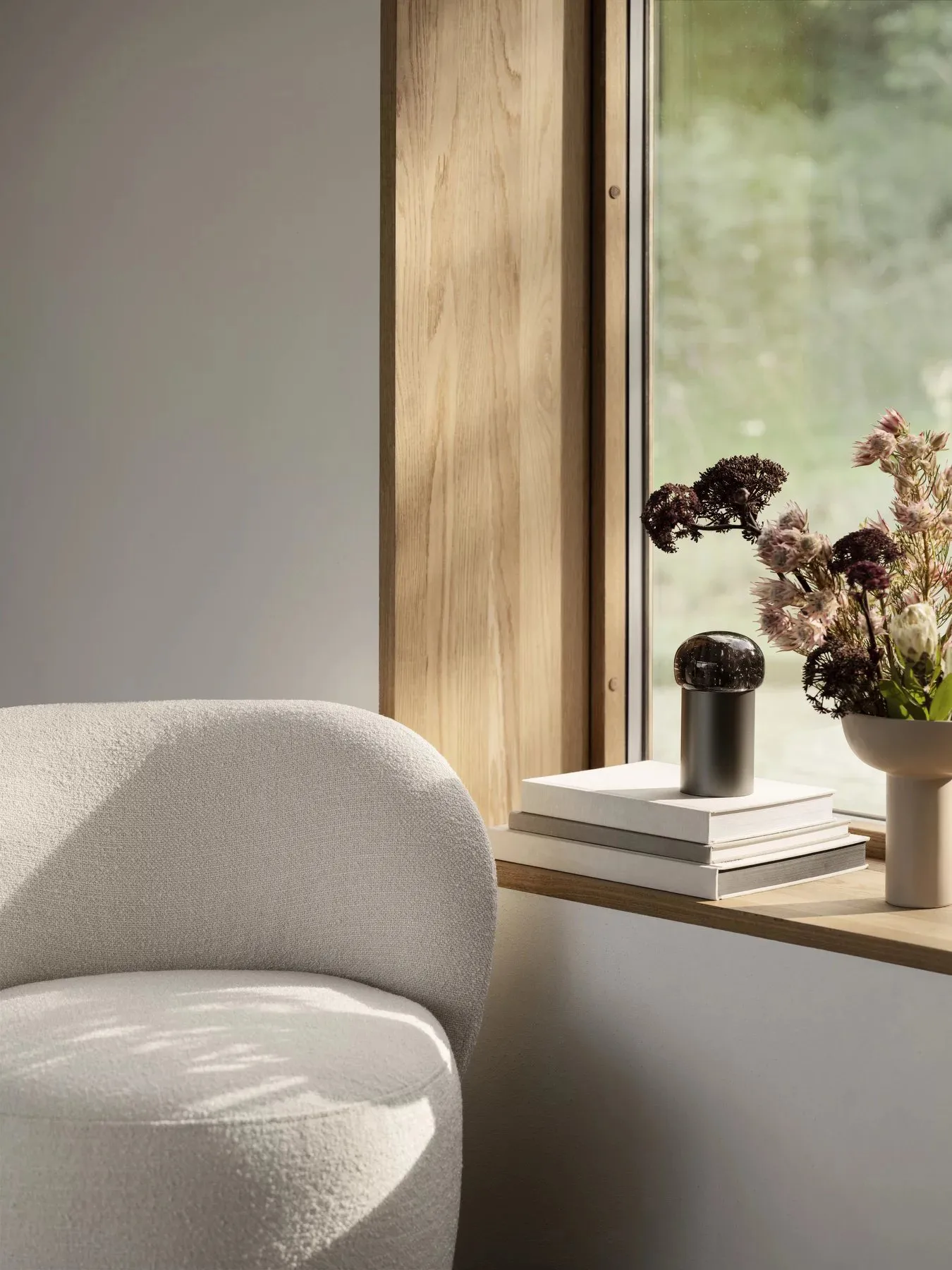 Lampa LED Iris 18 cm, Gun Metal blomus