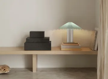 Lampa stołowa Taite - Desert sage, Ø36,5x31 cm - blomus