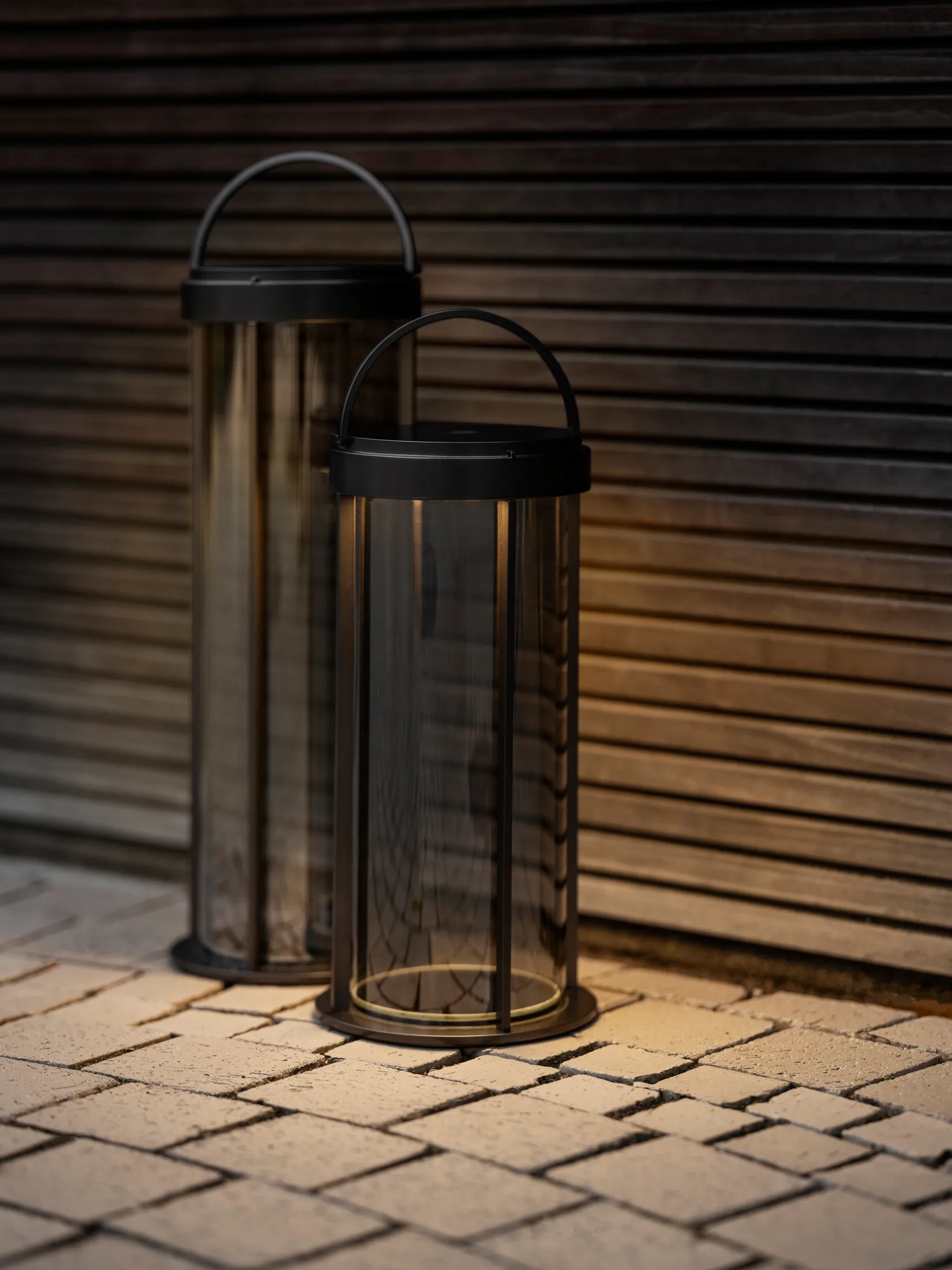 Mobilna lampa LED Mituro M, Gunmetal blomus