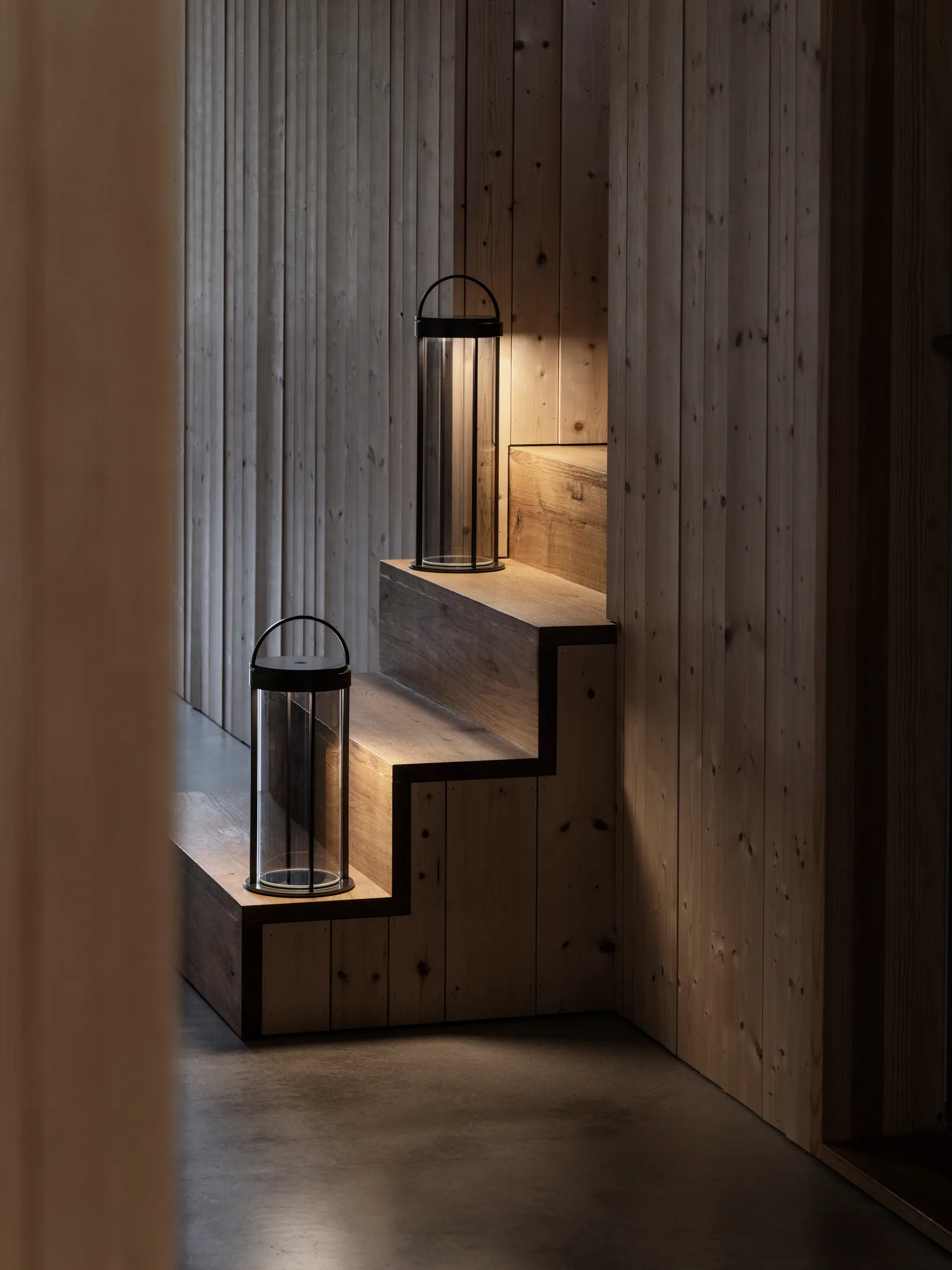 Mobilna lampa LED Mituro M, Gunmetal blomus