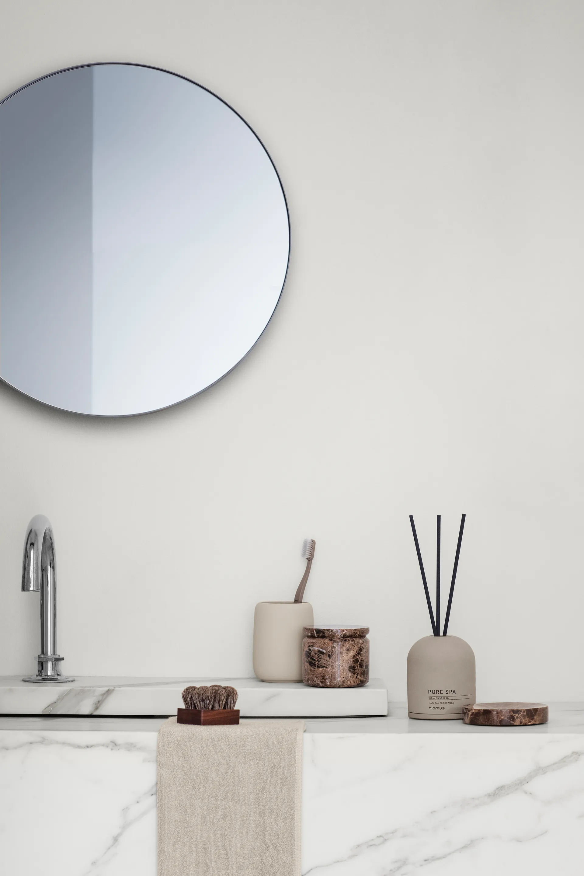 Patyczki zapachowe Fraga 100 ml, Royal Leather-Satellite blomus