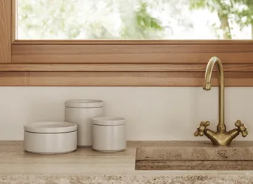 Pojemnik do przechowywania Pilar z pokrywką - Moonbeam, Ø15,5×7,5 cm - blomus