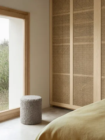 Pufa do siedzenia Teddy - Sharkskin, Ø35×40 cm - blomus