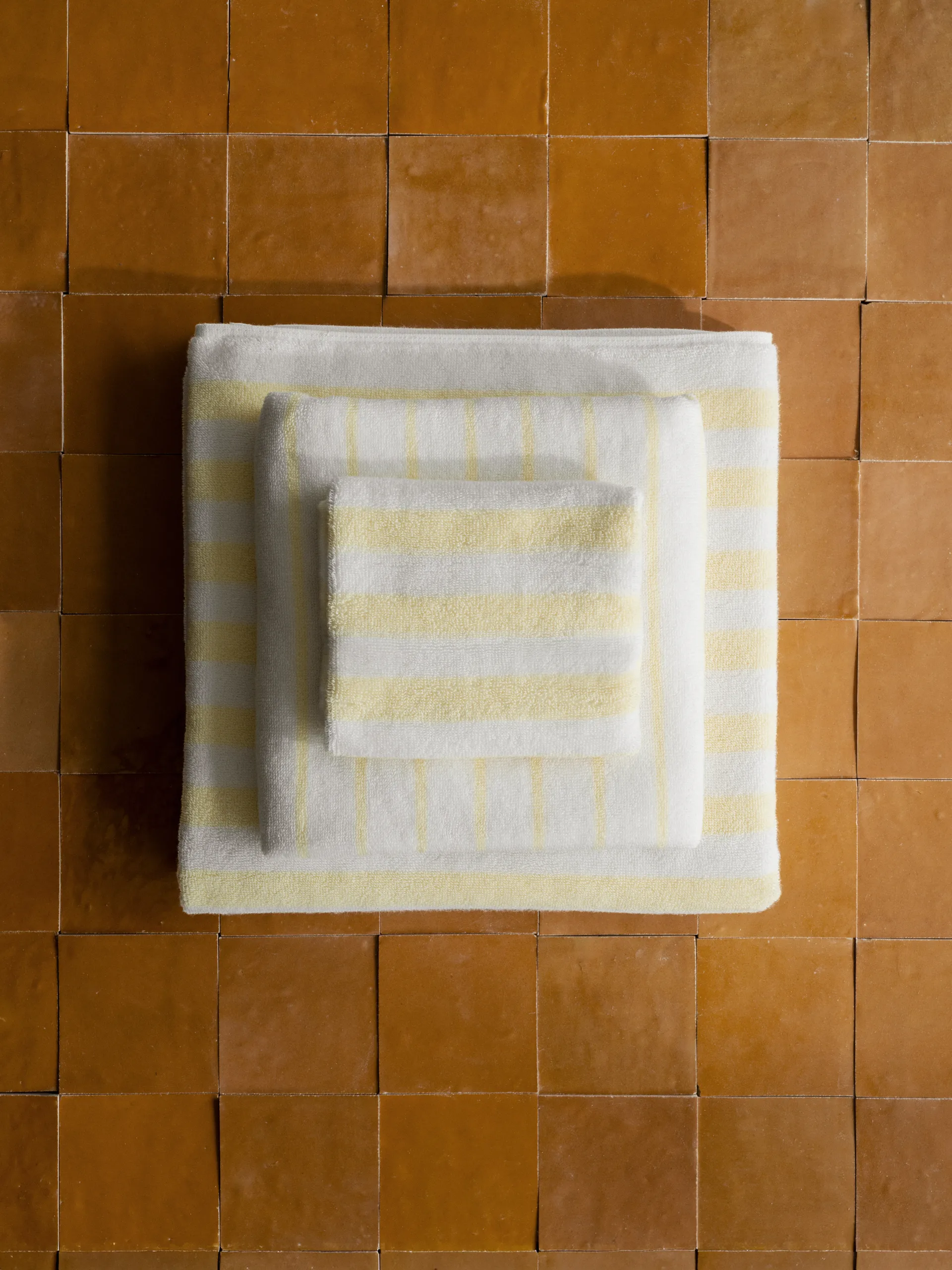 Ręcznik Arto, White-transparent yellow, 70x140 cm blomus