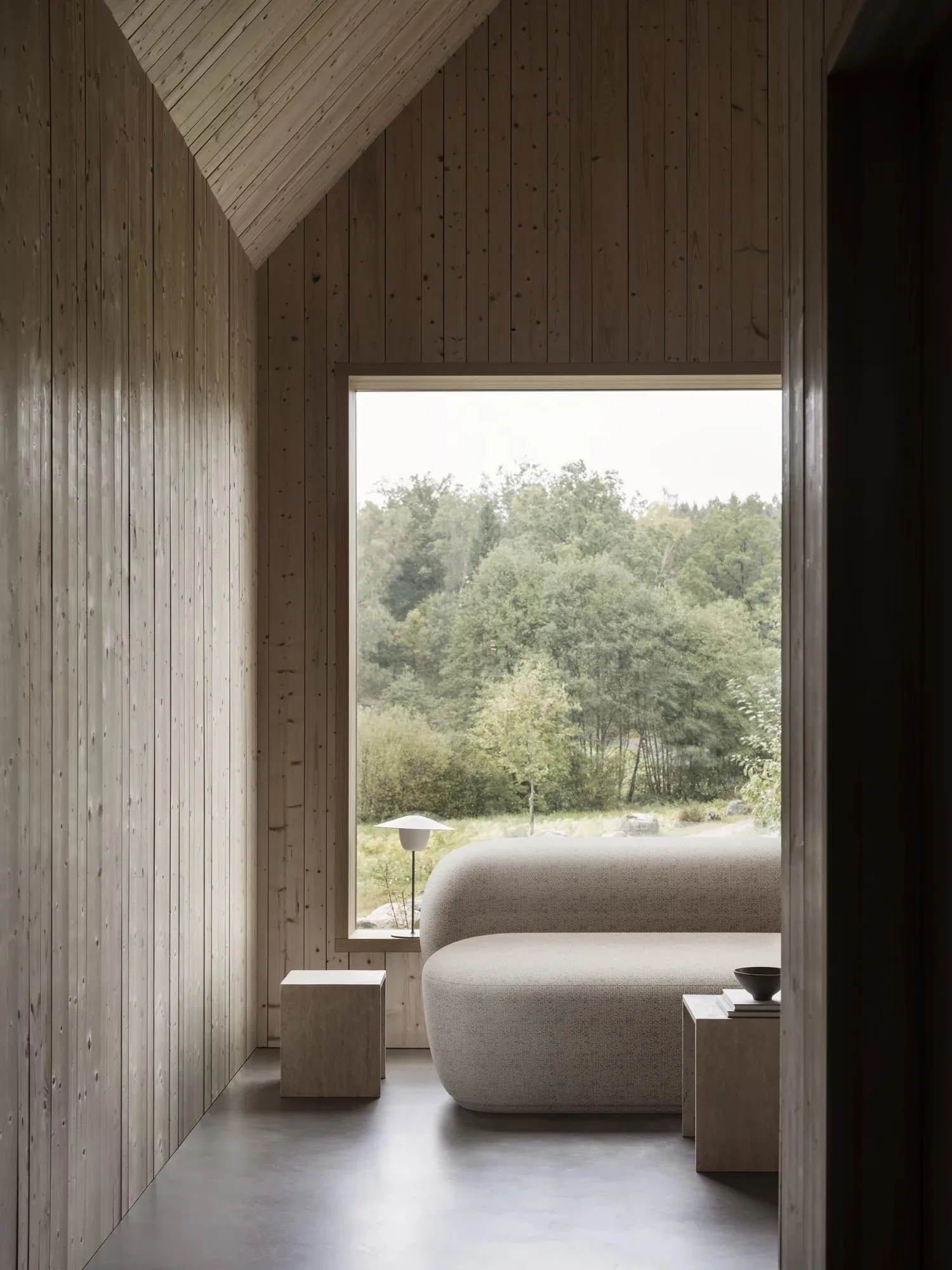 Sofa dwuosobowa Kuon, Socia desert blomus