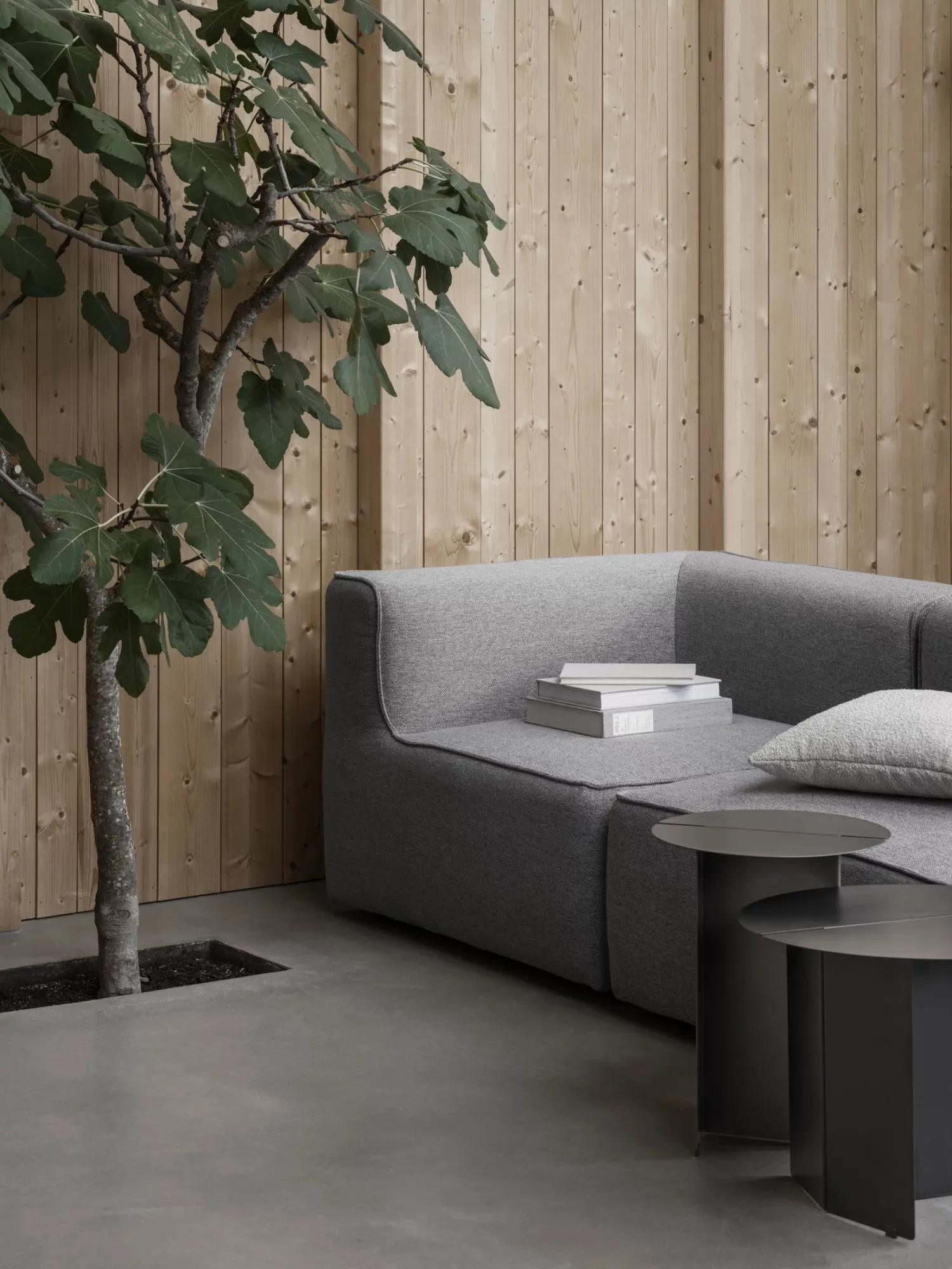 Stolik boczny ORU M Ø50 cm, Burned metal blomus