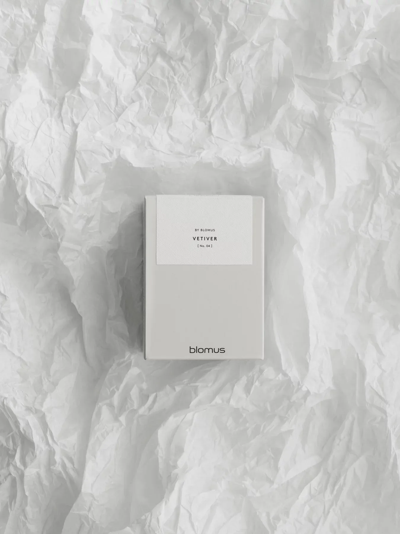 Świeca zapachowa Vaola Vetiver, L, 45 H blomus