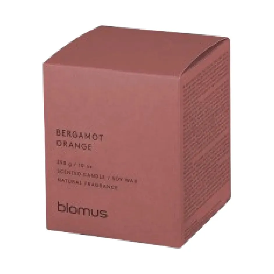 Świeczka zapachowa Fraga 55 godz., Bloody Orange Cedar Wood blomus