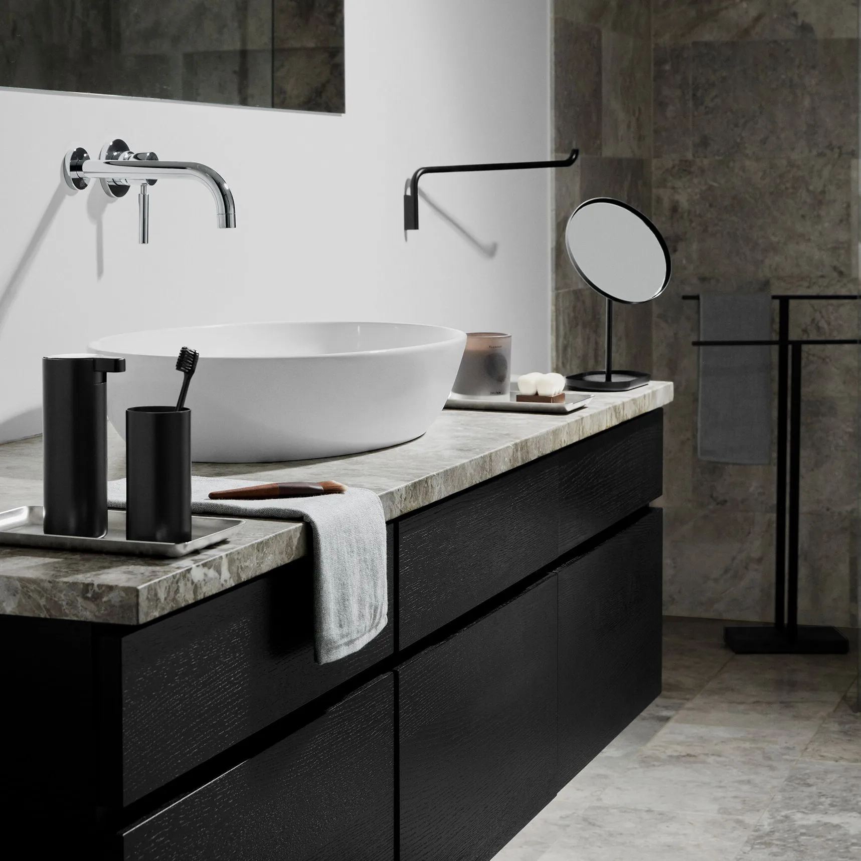 Wieszak na ręczniki Modo, Czarny blomus